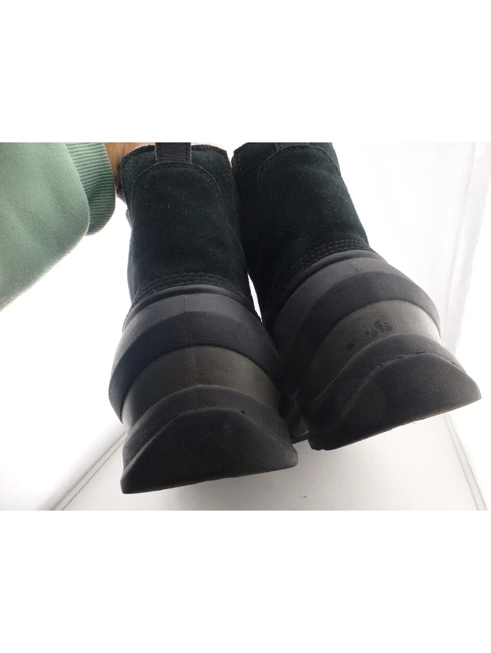 Sorel Men's USA 10 Black Waterproof Winter Snow Duck Boots Slip On M13